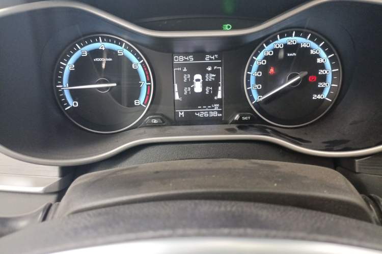 Used Geely Auto Emgrand 2021 UP 1.5L Manual Luxury Model Odometer Close Up
