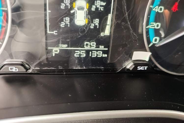 Used Geely Auto Emgrand 2021 UP 1.5L CVT Luxury Model Odometer Close Up