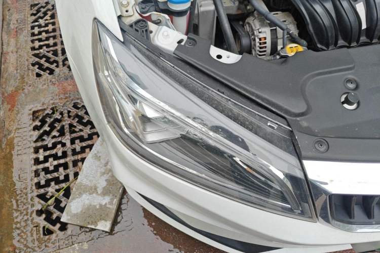 Used Geely Auto Emgrand 2021 UP 1.5L CVT Advanced Edition Right Front Headlight