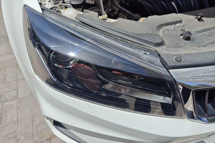 Used Geely Auto Emgrand 2021 UP 1.5L Manual Comfort Model Right Front Headlight