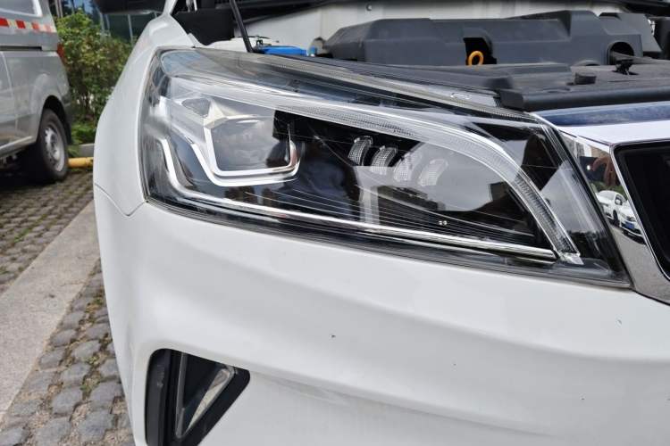 Used Geely Auto Emgrand 2021 UP 1.5L CVT Advanced Edition Right Front Headlight