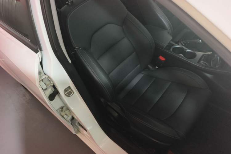 Used Geely Auto Emgrand 2021 UP 1.5L Manual Luxury Model Right Front Seat