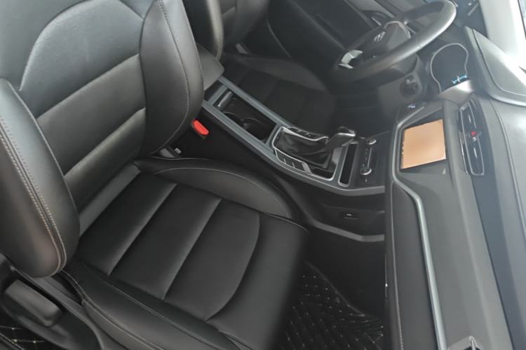 Used Geely Auto Emgrand 2021 UP 1.5L CVT Luxury Model Right Front Seat