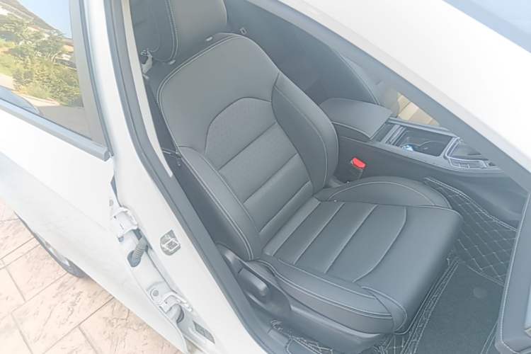 Used Geely Auto Emgrand 2021 UP 1.5L CVT Luxury Model Right Front Seat
