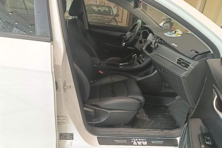 Used Geely Auto Emgrand 2021 UP 1.5L CVT Luxury Model Right Front Seat