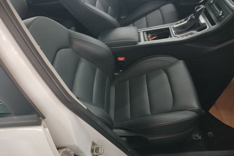 Used Geely Auto Emgrand 2021 UP 1.5L CVT Luxury Model Right Front Seat