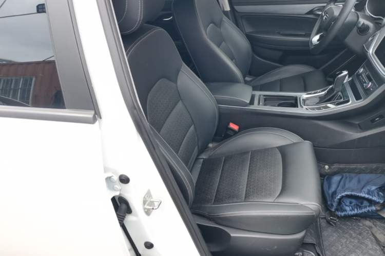 Used Geely Auto Emgrand 2021 UP 1.5L CVT Luxury Model Right Front Seat