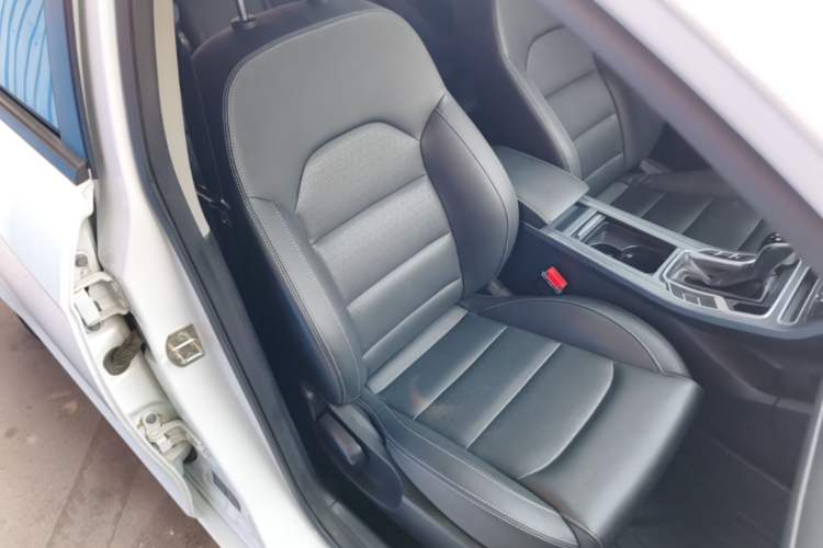 Used Geely Auto Emgrand 2021 UP 1.5L CVT Luxury Model Right Front Seat