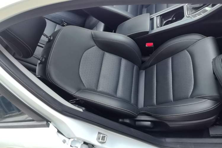 Used Geely Auto Emgrand 2021 UP 1.5L CVT Luxury Model Right Front Seat