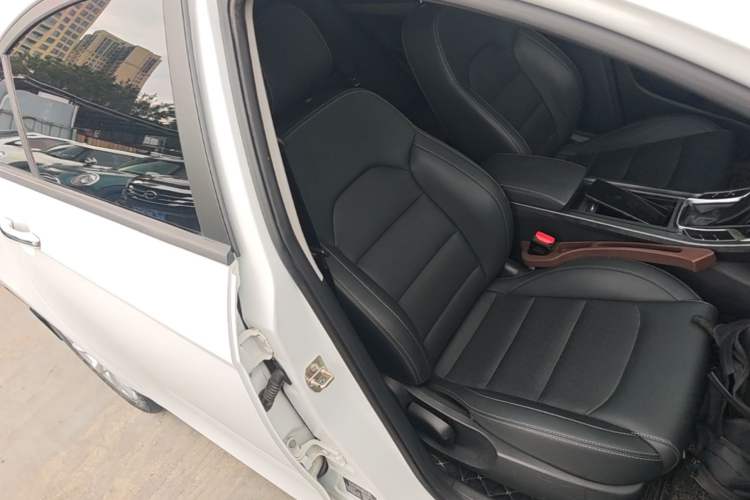 Used Geely Auto Emgrand 2021 UP 1.5L CVT Luxury Model Right Front Seat