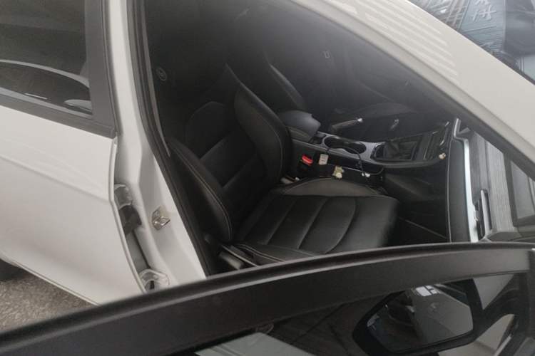 Used Geely Auto Emgrand 2021 UP 1.5L Manual Luxury Model Right Front Seat