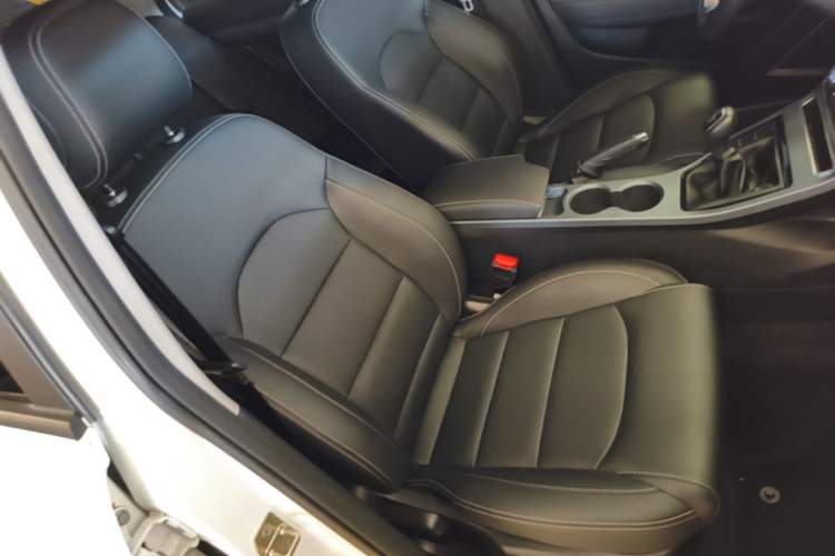 Used Geely Auto Emgrand 2021 UP 1.5L Manual Luxury Model Right Front Seat