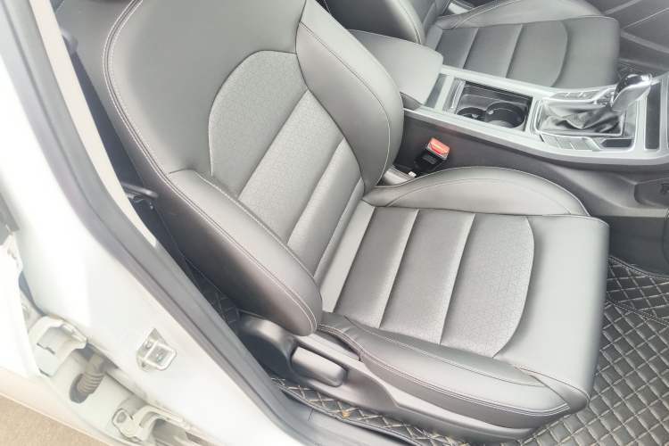 Used Geely Auto Emgrand 2021 UP 1.5L CVT Luxury Model Right Front Seat