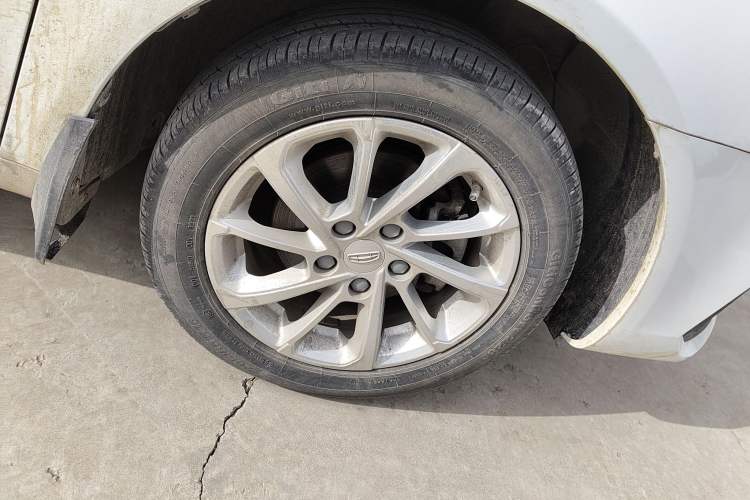Used Geely Auto Emgrand 2021 UP 1.5L CVT Luxury Model Right Front Wheel Hub