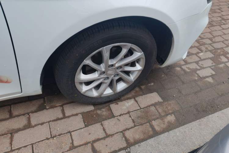 Used Geely Auto Emgrand 2021 UP 1.5L Manual Comfort Model Right Front Wheel Hub