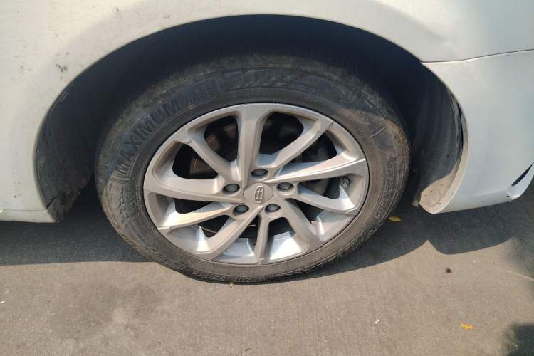 Used Geely Auto Emgrand 2021 UP 1.5L CVT Luxury Model Right Front Wheel Hub