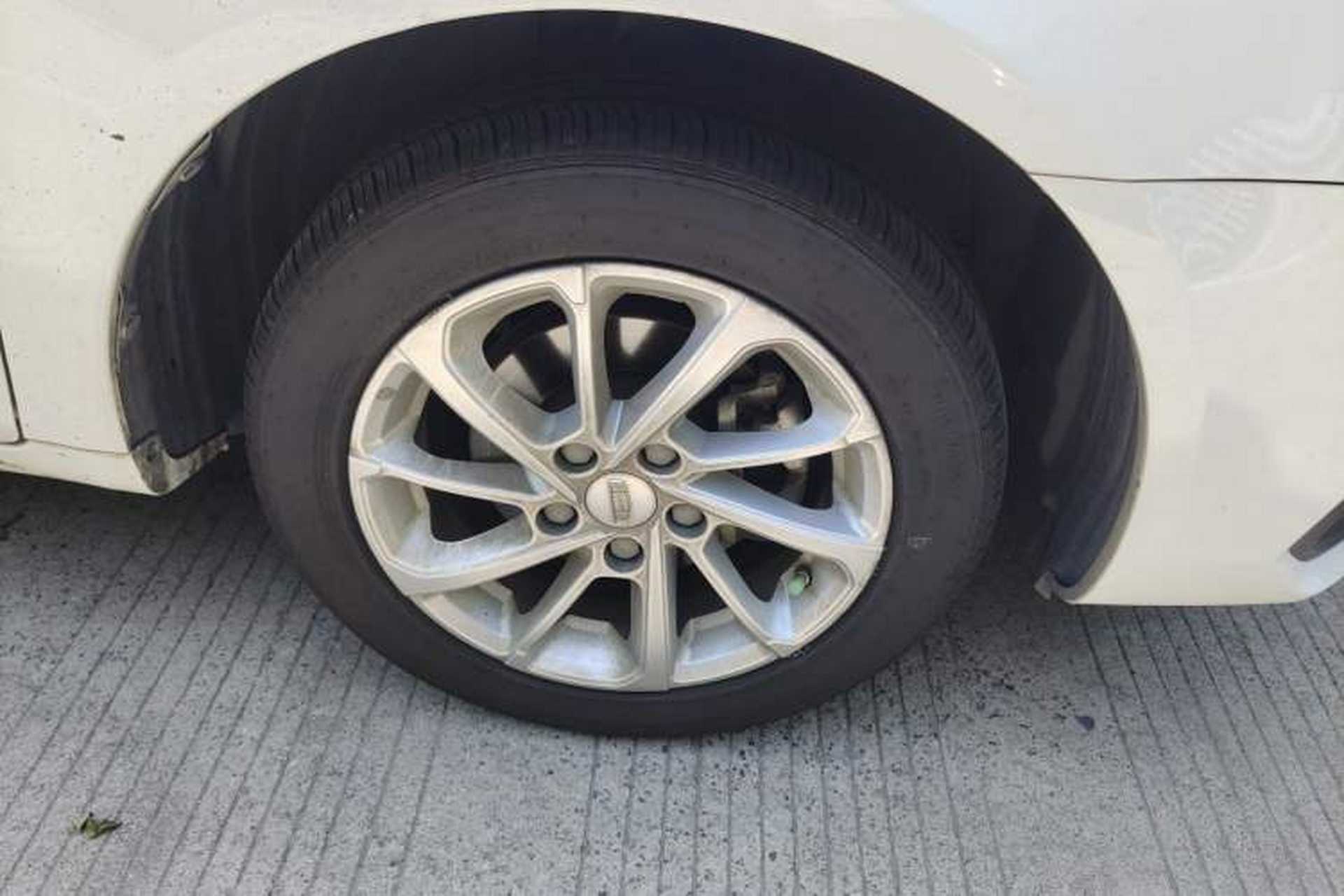 Used Geely Auto Emgrand 2021 UP 1.5L Manual Luxury Model Right Front Wheel Hub