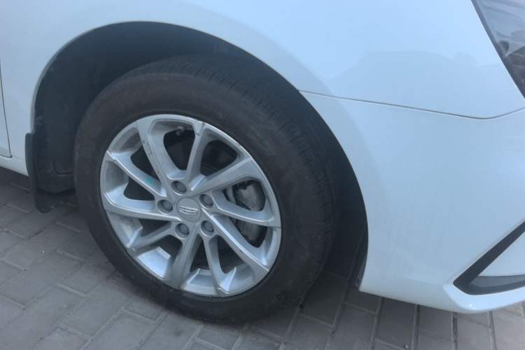 Used Geely Auto Emgrand 2021 UP 1.5L Manual Comfort Model Right Front Wheel Hub