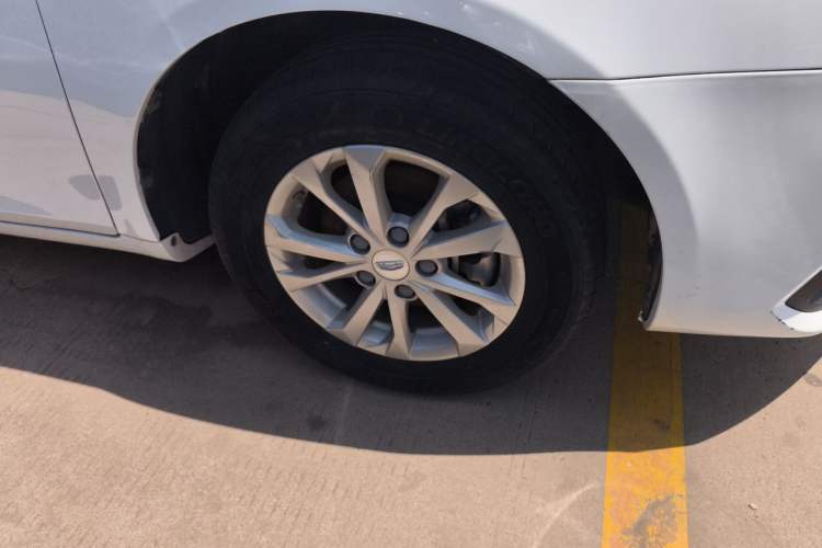 Used Geely Auto Emgrand 2021 UP 1.5L Manual Comfort Model Right Front Wheel Hub