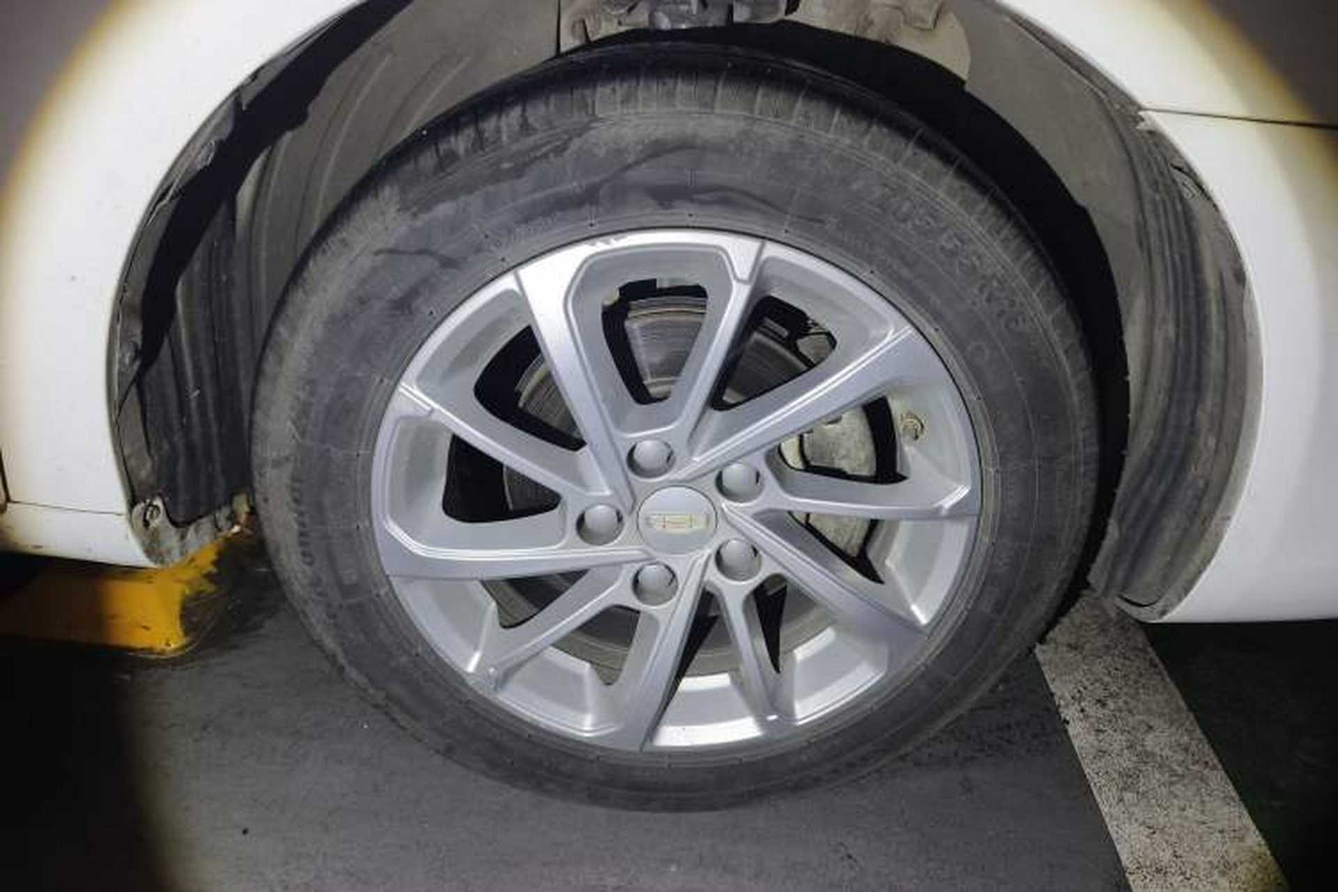 Used Geely Auto Emgrand 2021 UP 1.5L CVT Advanced Edition Right Front Wheel Hub