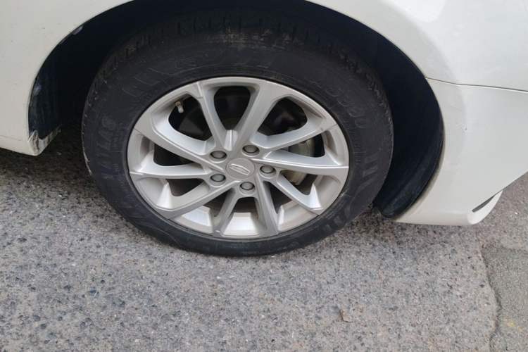 Used Geely Auto Emgrand 2021 UP 1.5L CVT Luxury Model Right Front Wheel Hub