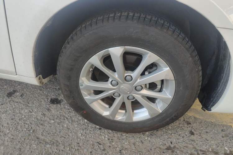 Used Geely Auto Emgrand 2021 UP 1.5L CVT Comfort Model Right Front Wheel Hub