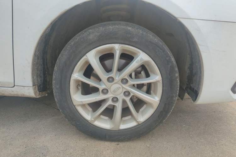 Used Geely Auto Emgrand 2021 UP 1.5L Manual Luxury Model Right Front Wheel Hub