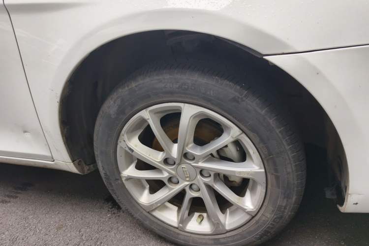 Used Geely Auto Emgrand 2021 UP 1.5L CVT Advanced Edition Right Front Wheel Hub