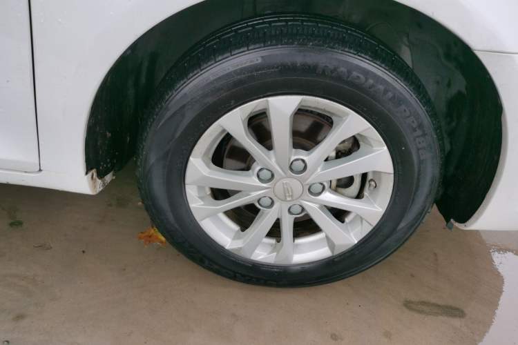 Used Geely Auto Emgrand 2021 UP 1.5L CVT Comfort Model Right Front Wheel Hub