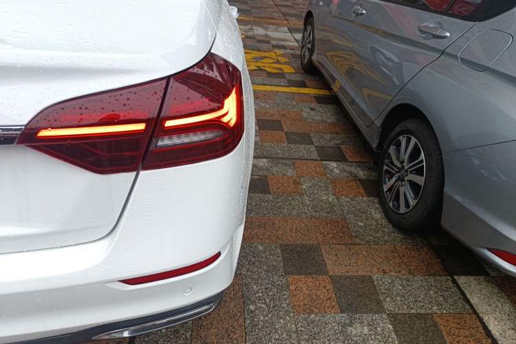 Used Geely Auto Emgrand 2021 UP 1.5L CVT Luxury Model Right Rear Taillight