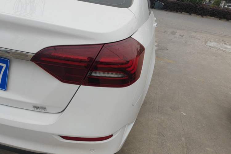 Used Geely Auto Emgrand 2021 UP 1.5L Manual Luxury Model Right Rear Taillight