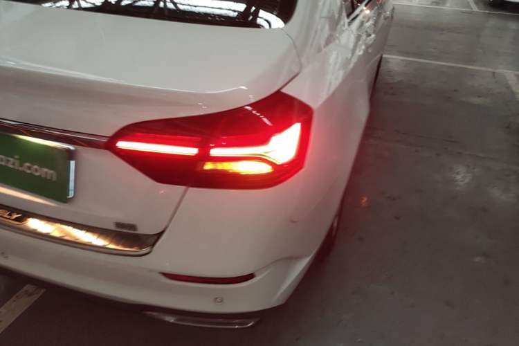 Used Geely Auto Emgrand 2021 UP 1.5L Manual Luxury Model Right Rear Taillight