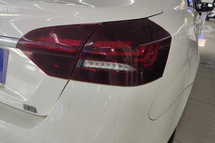 Used Geely Auto Emgrand 2021 UP 1.5L CVT Luxury Model Right Rear Taillight