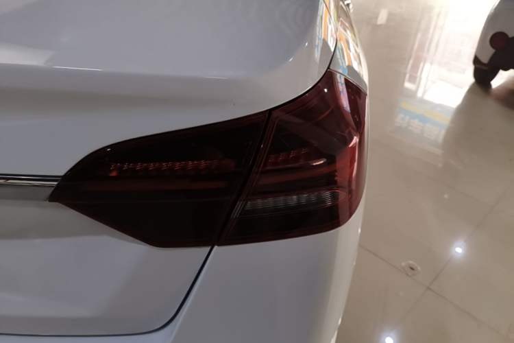 Used Geely Auto Emgrand 2021 UP 1.5L Manual Comfort Model Right Rear Taillight