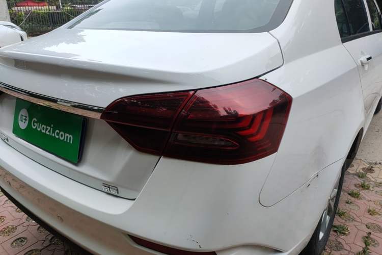 Used Geely Auto Emgrand 2021 UP 1.5L Manual Comfort Model Right Rear Taillight