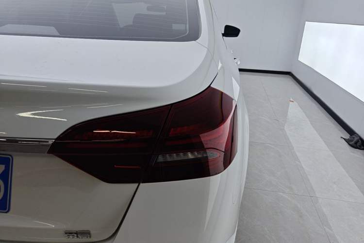Used Geely Auto Emgrand 2021 UP 1.5L CVT Luxury Model Right Rear Taillight