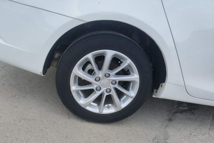 Used Geely Auto Emgrand 2021 UP 1.5L CVT Luxury Model Right Rear Wheel Hub