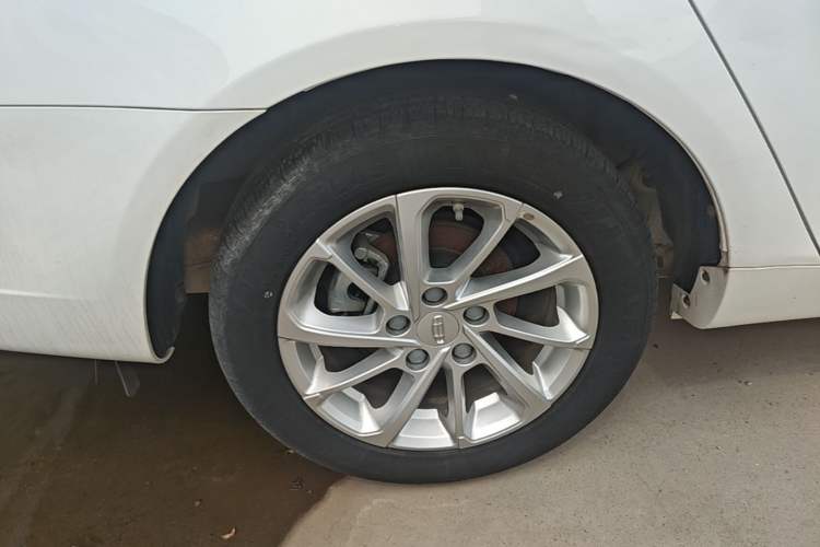 Used Geely Auto Emgrand 2021 UP 1.5L CVT Advanced Edition Right Rear Wheel Hub
