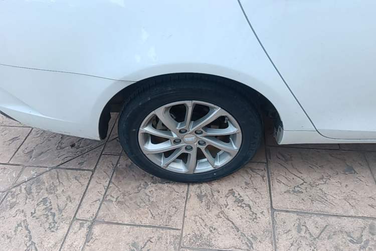Used Geely Auto Emgrand 2021 UP 1.5L CVT Luxury Model Right Rear Wheel Hub