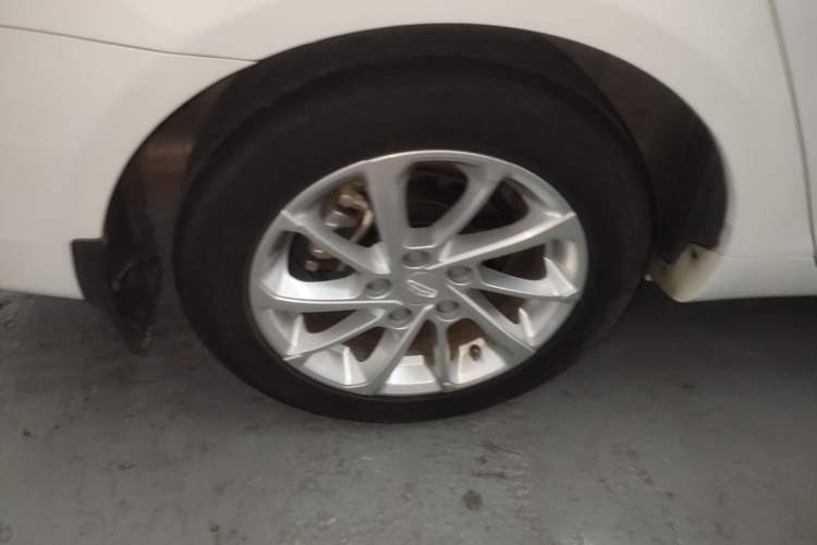 Used Geely Auto Emgrand 2021 UP 1.5L Manual Luxury Model Right Rear Wheel Hub