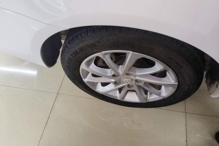 Used Geely Auto Emgrand 2021 UP 1.5L CVT Advanced Edition Right Rear Wheel Hub