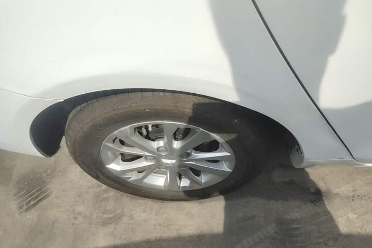 Used Geely Auto Emgrand 2021 UP 1.5L Manual Comfort Model Right Rear Wheel Hub