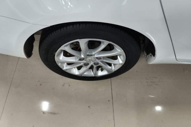 Used Geely Auto Emgrand 2021 UP 1.5L CVT Luxury Model Right Rear Wheel Hub