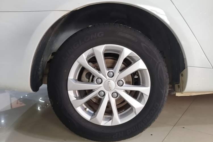 Used Geely Auto Emgrand 2021 UP 1.5L Manual Comfort Model Right Rear Wheel Hub