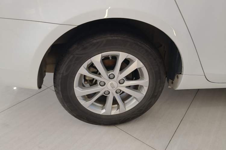 Used Geely Auto Emgrand 2021 UP 1.5L CVT Comfort Model Right Rear Wheel Hub