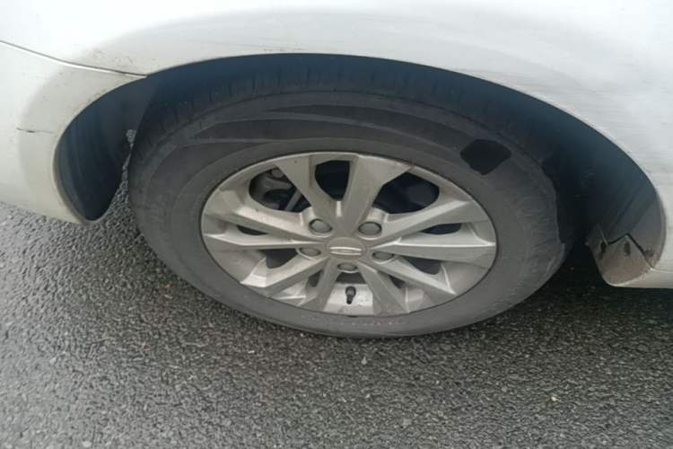 Used Geely Auto Emgrand 2021 UP 1.5L CVT Comfort Model Right Rear Wheel Hub