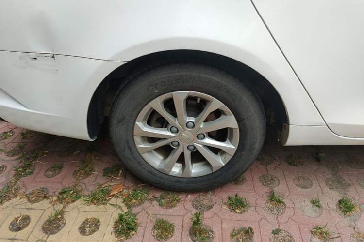 Used Geely Auto Emgrand 2021 UP 1.5L Manual Comfort Model Right Rear Wheel Hub