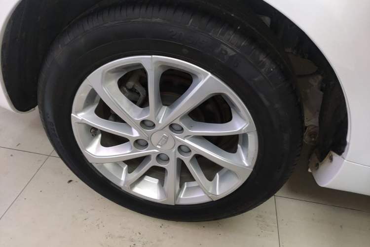 Used Geely Auto Emgrand 2021 UP 1.5L CVT Luxury Model Right Rear Wheel Hub