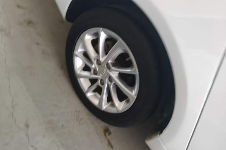 Used Geely Auto Emgrand 2021 UP 1.5L CVT Advanced Edition Right Rear Wheel Hub