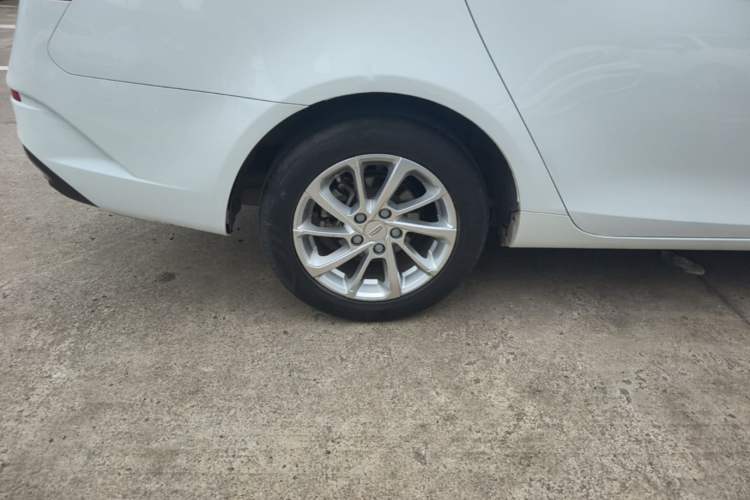 Used Geely Auto Emgrand 2021 UP 1.5L CVT Advanced Edition Right Rear Wheel Hub